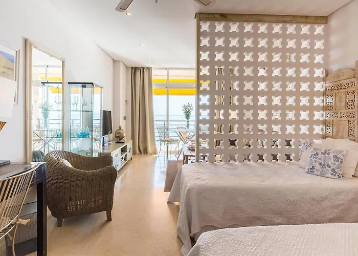 Sunny View Castillo Santa Clara Апартаменты